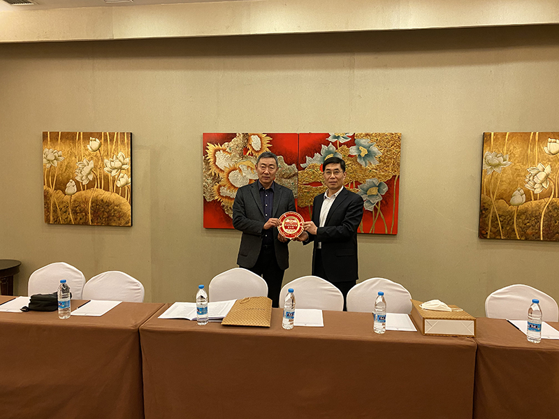 中建聯(lián)合積極參與慈善事業(yè)，榮獲嶗山慈善事業(yè)貢獻(xiàn)獎(jiǎng)(圖3)