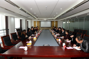 公司董事長(zhǎng)劉樹(shù)洪一行到濰坊昌大集團(tuán)參觀交流(圖1)