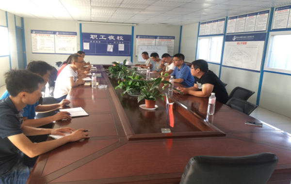 炎炎夏日送清涼，慰問一線勞動者(圖1)