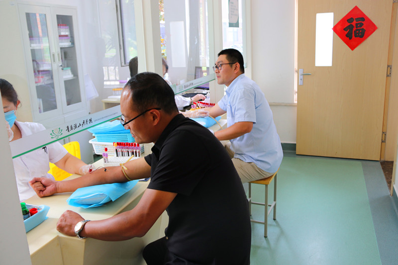 關(guān)愛員工健康 拓展幸?？臻g——中建聯(lián)合工會組織2019年度員工健康體檢(圖2)