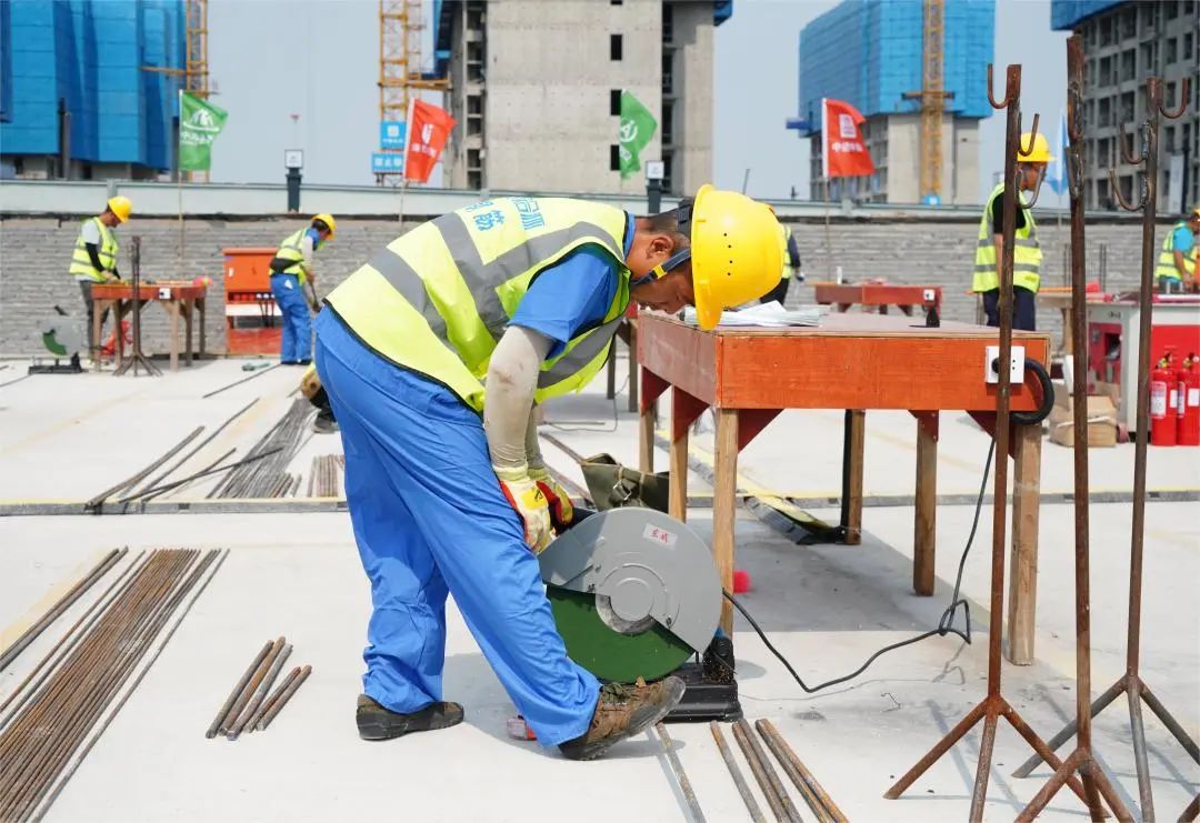 以賽促訓(xùn)，匠心筑城|中建聯(lián)合承辦嶗山區(qū)第十六屆“中建聯(lián)合杯”建筑業(yè)職業(yè)技能大賽(圖5)