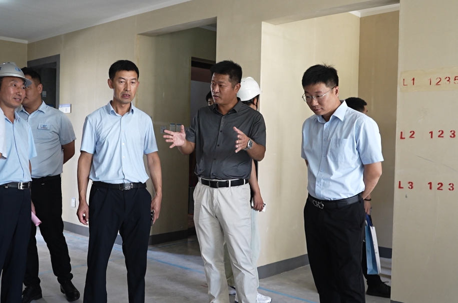 中建聯(lián)合承辦平度市2023年“質(zhì)量月”活動暨住宅工程品質(zhì)提升與交付標(biāo)準(zhǔn)觀摩會(圖5)